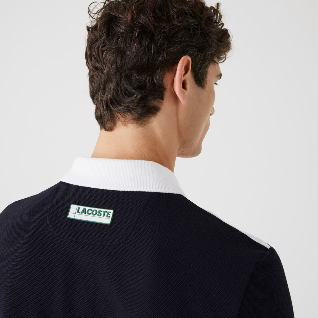 قميص بولو بيكيه بكتل ملونة من الأشكال الهندسية قصة عادية للرجال قميص بولو بيكيه بكتل ملونة من الأشكال الهندسية قصة عادية للرجال