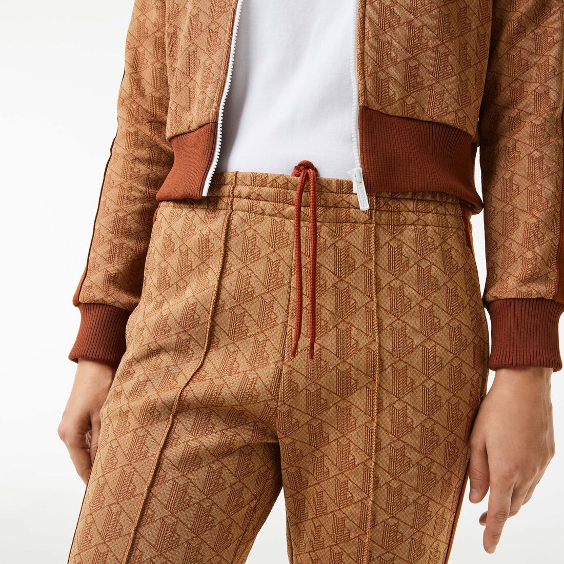 بنطال رياضي واسع منقوش بنطال رياضي واسع منقوش