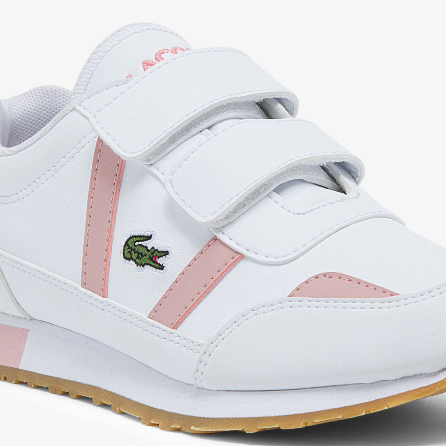 حذاء أطفال من مواد صناعية