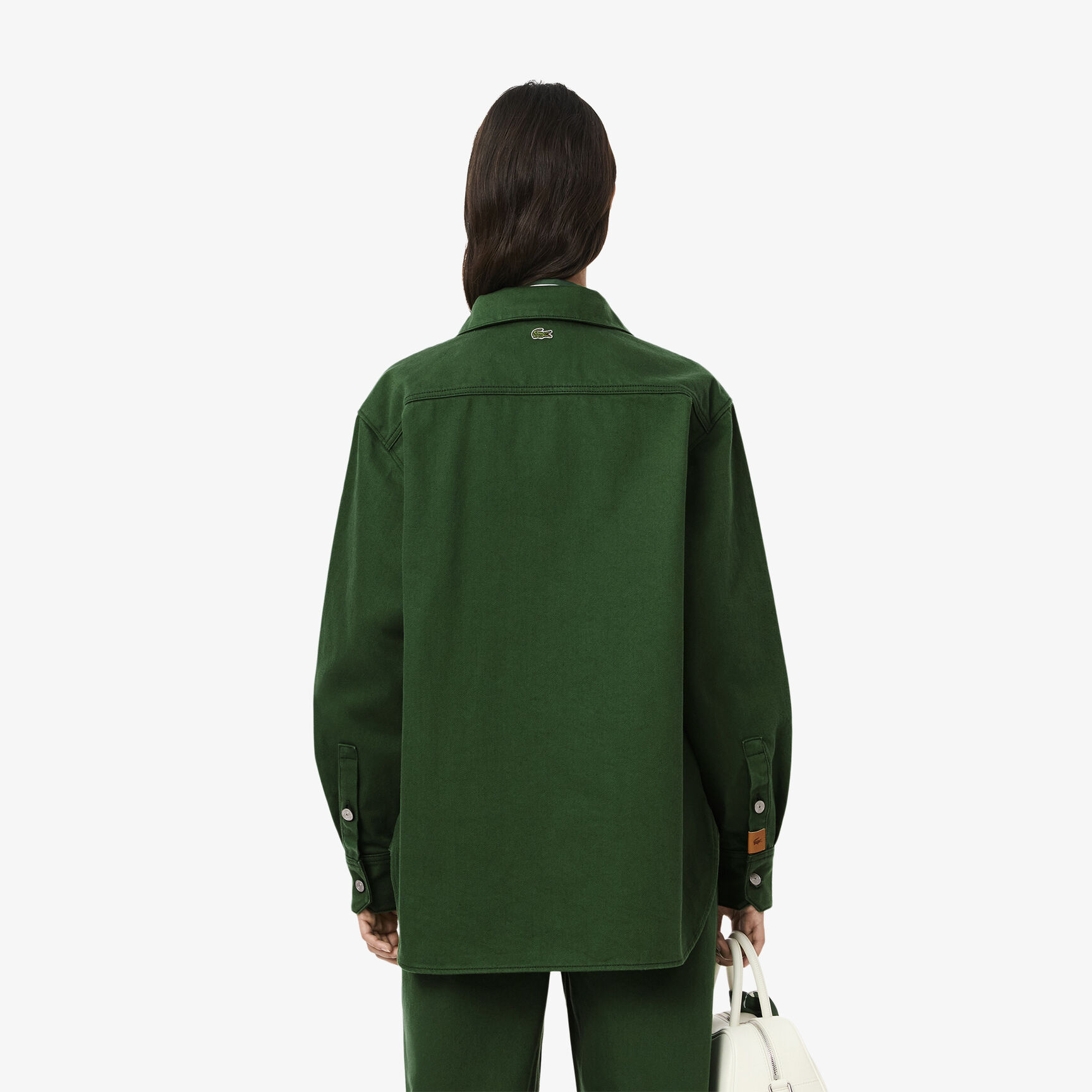 قميص جينز كبير الحجم قميص جينز كبير الحجم