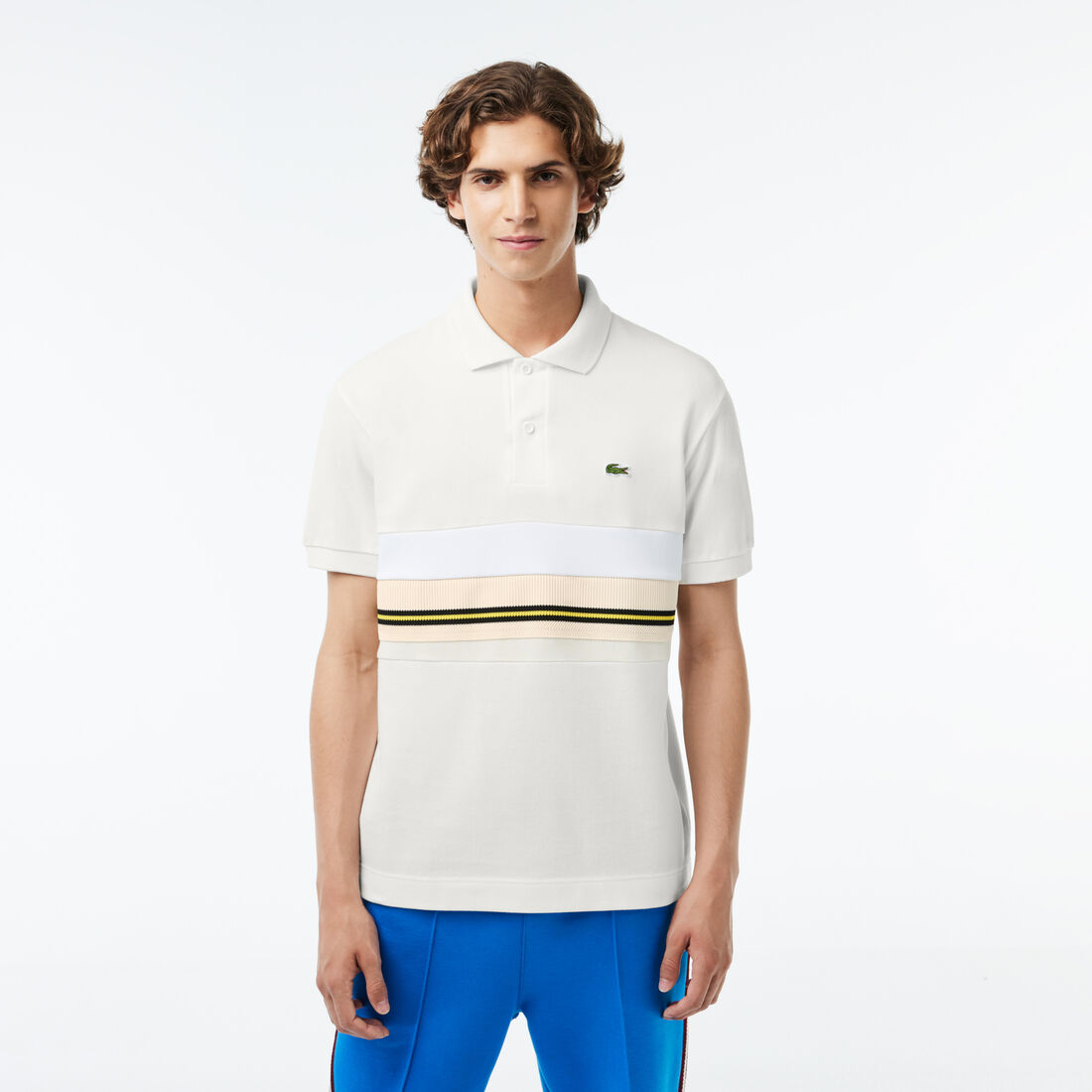 تي شيرت بولو لاكوست بيكيه مطاطي بطبعة مميزة لكلمة Lacoste