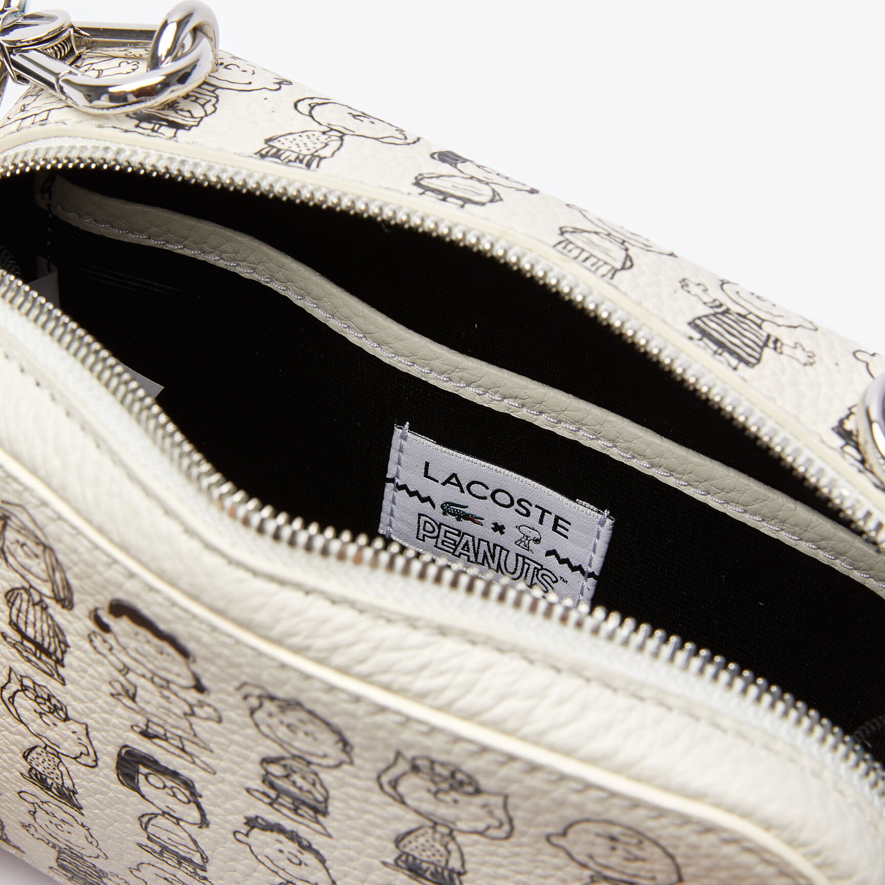 حقيبة كتف نسائية جلدية بطبعة Peanuts من مجموعة Lacoste x Peanuts