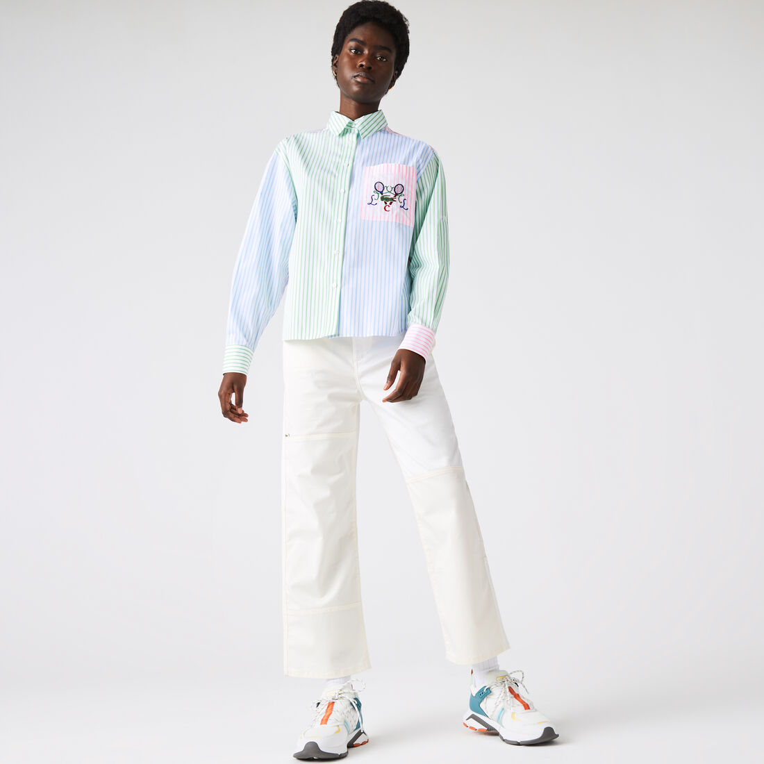 قميص قطن مخطط مقسم لأجزاء بتطريز مضارب تنس للنساء قميص قطن مخطط مقسم لأجزاء بتطريز مضارب تنس للنساء