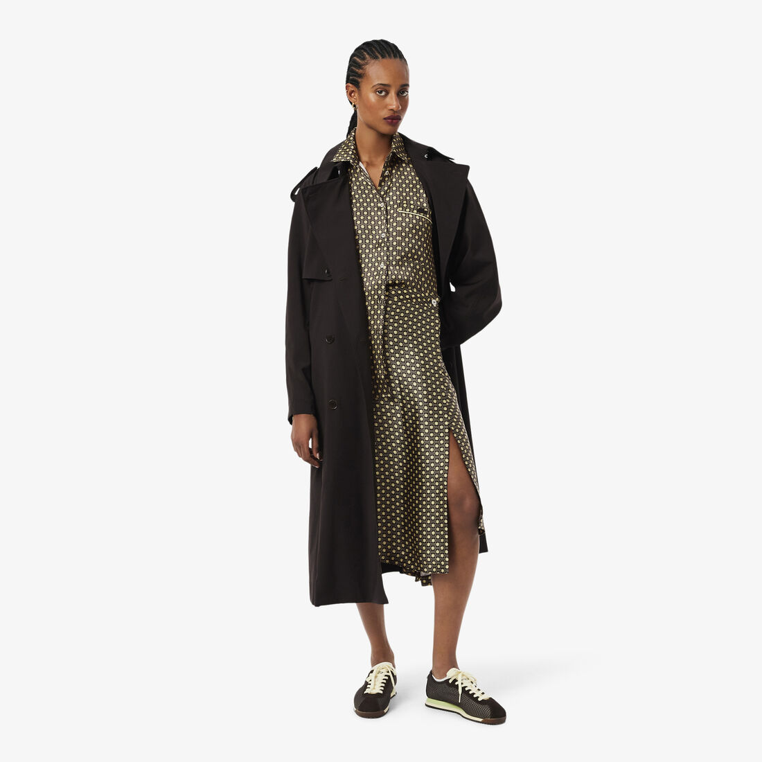 قميص ساتان مطبوع كبير الحجم قميص ساتان مطبوع كبير الحجم