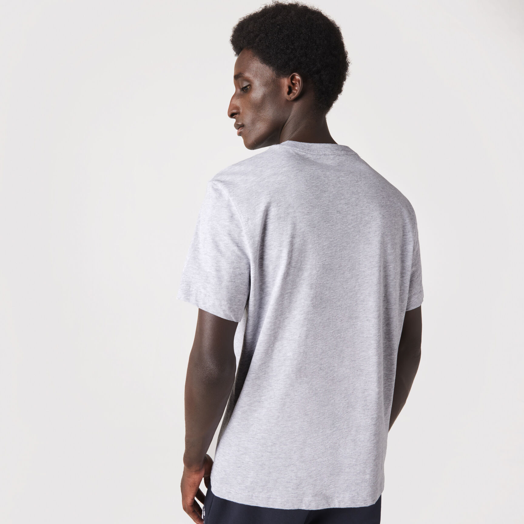 تيشيرت لاكوست قطن جيرسيه بقصة عادية للرجال تيشيرت لاكوست قطن جيرسيه بقصة عادية للرجال