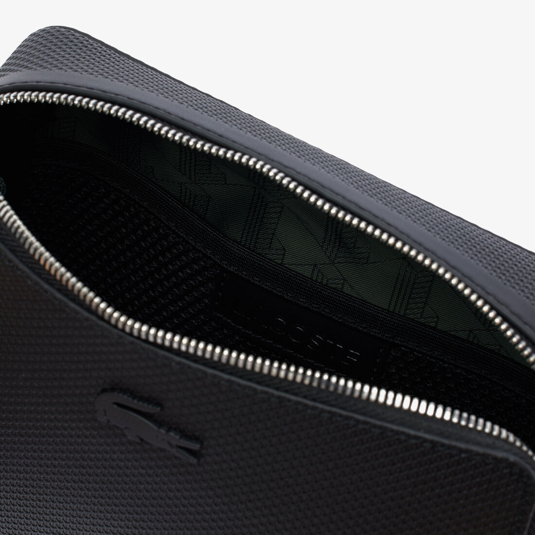 حقيبة كتف صغيرة من جلد شانتاكو حقيبة كتف صغيرة من جلد شانتاكو