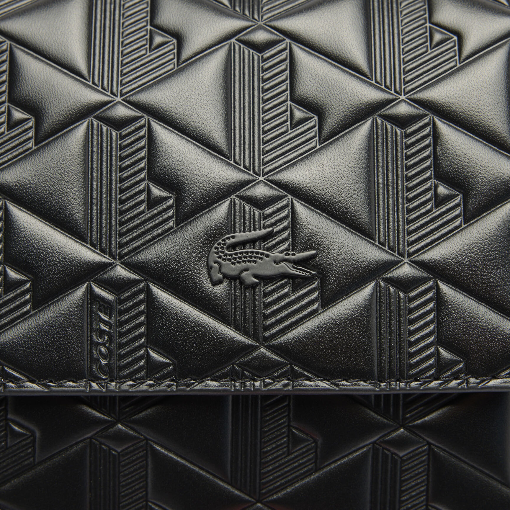 حقيبة كتف ماهيكي جلدية منقوشة