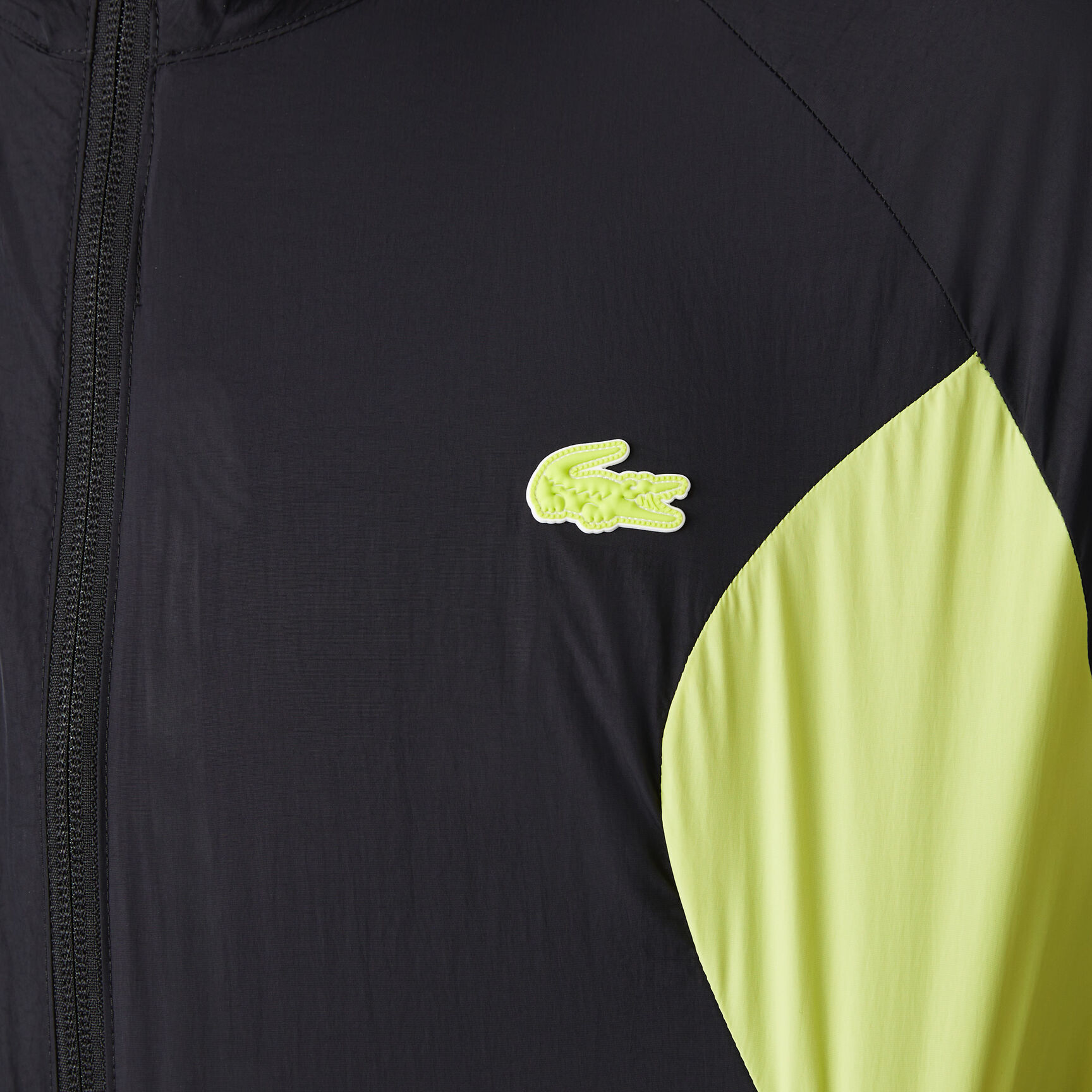 جاكيت ويندبريكر بتصميم قابل للطي للرجال مجموعة Lacoste SPORT