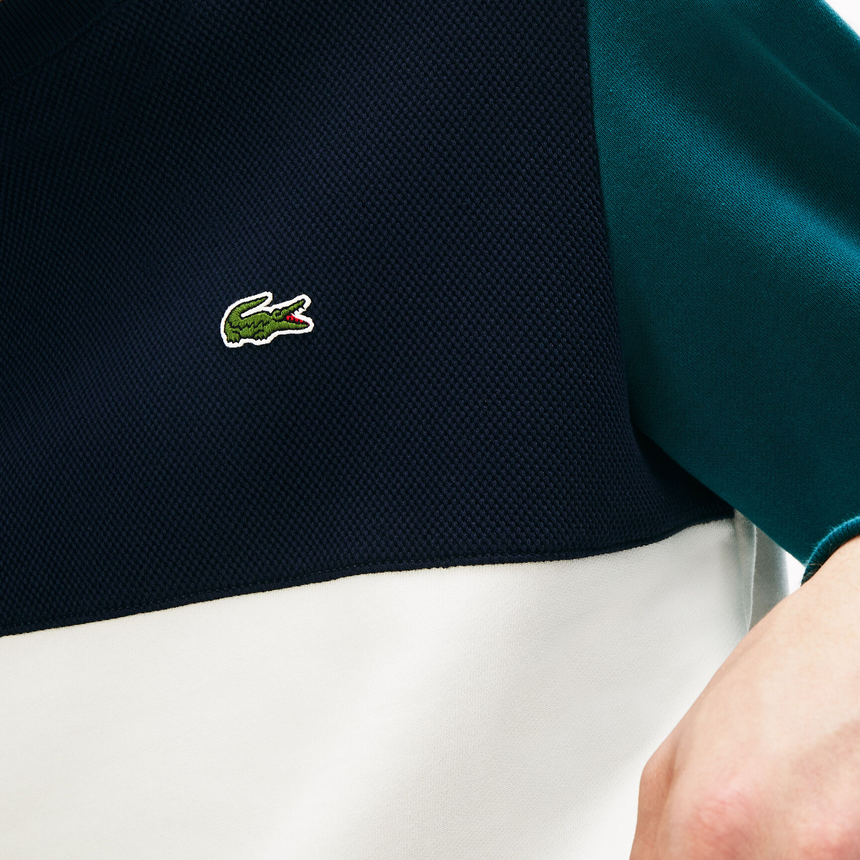 قميص ثقيل ملون للرجال من مجموعة Crew Neck قميص ثقيل ملون للرجال من مجموعة Crew Neck