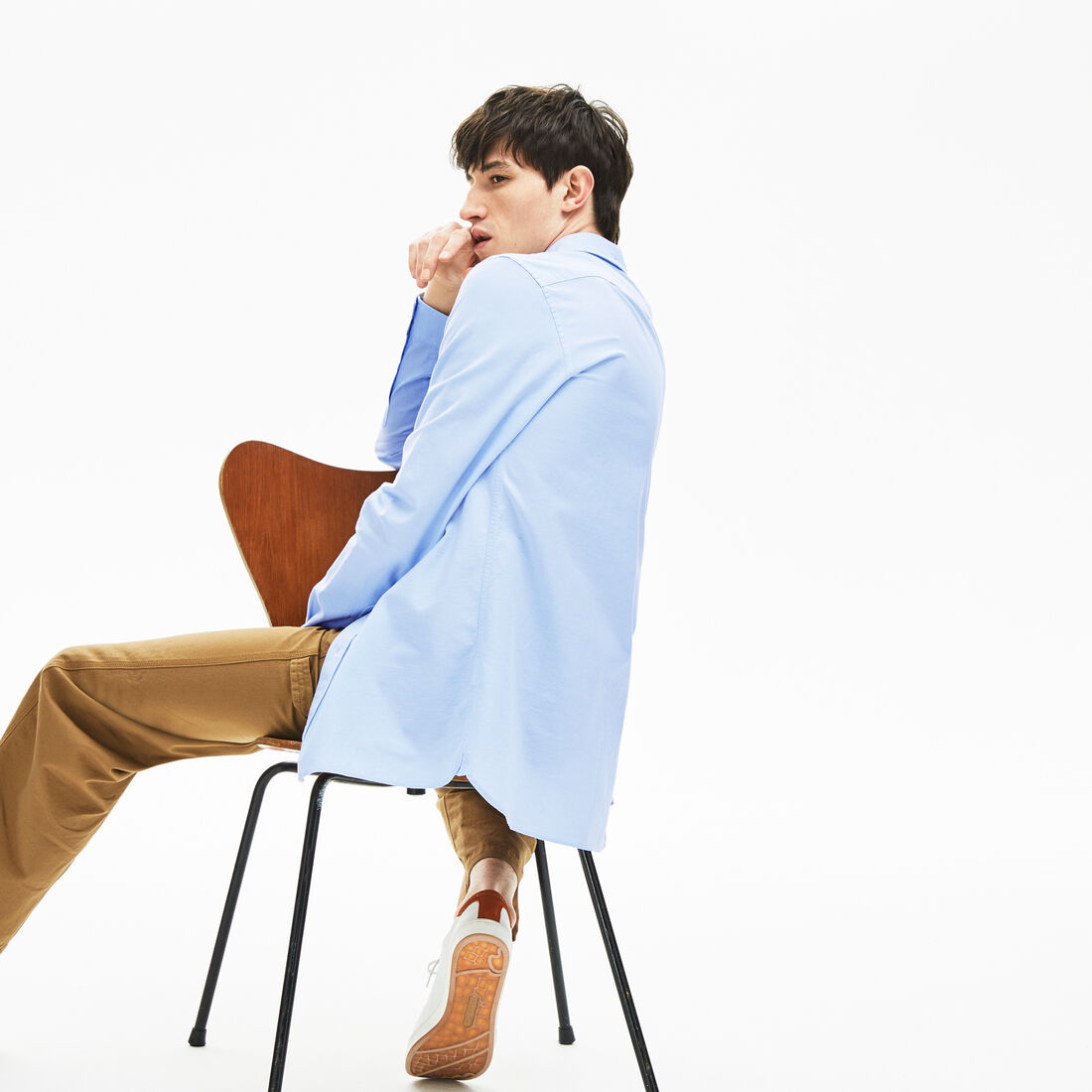 قميص للرجال ذو قصة ضيقة من قطن أوكسفورد المرن قميص للرجال ذو قصة ضيقة من قطن أوكسفورد المرن