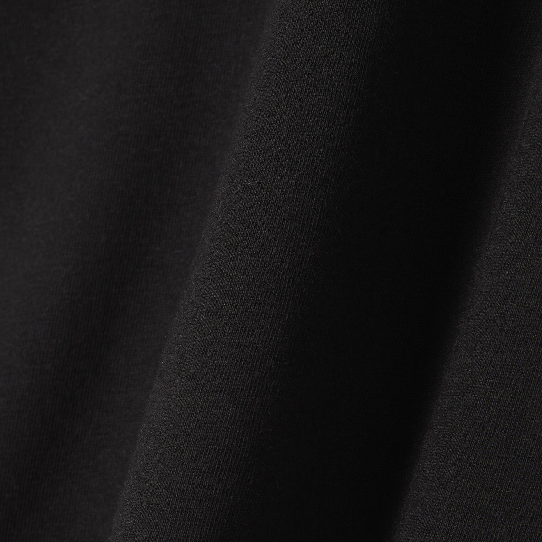 تي شيرت رياضي من القطن فائق الجفاف تي شيرت رياضي من القطن فائق الجفاف