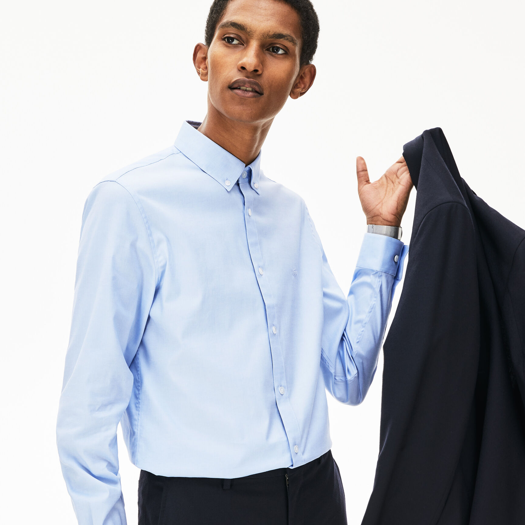 قميص للرجال ذو قصة ضيقة من القطن المرن قميص للرجال ذو قصة ضيقة من القطن المرن