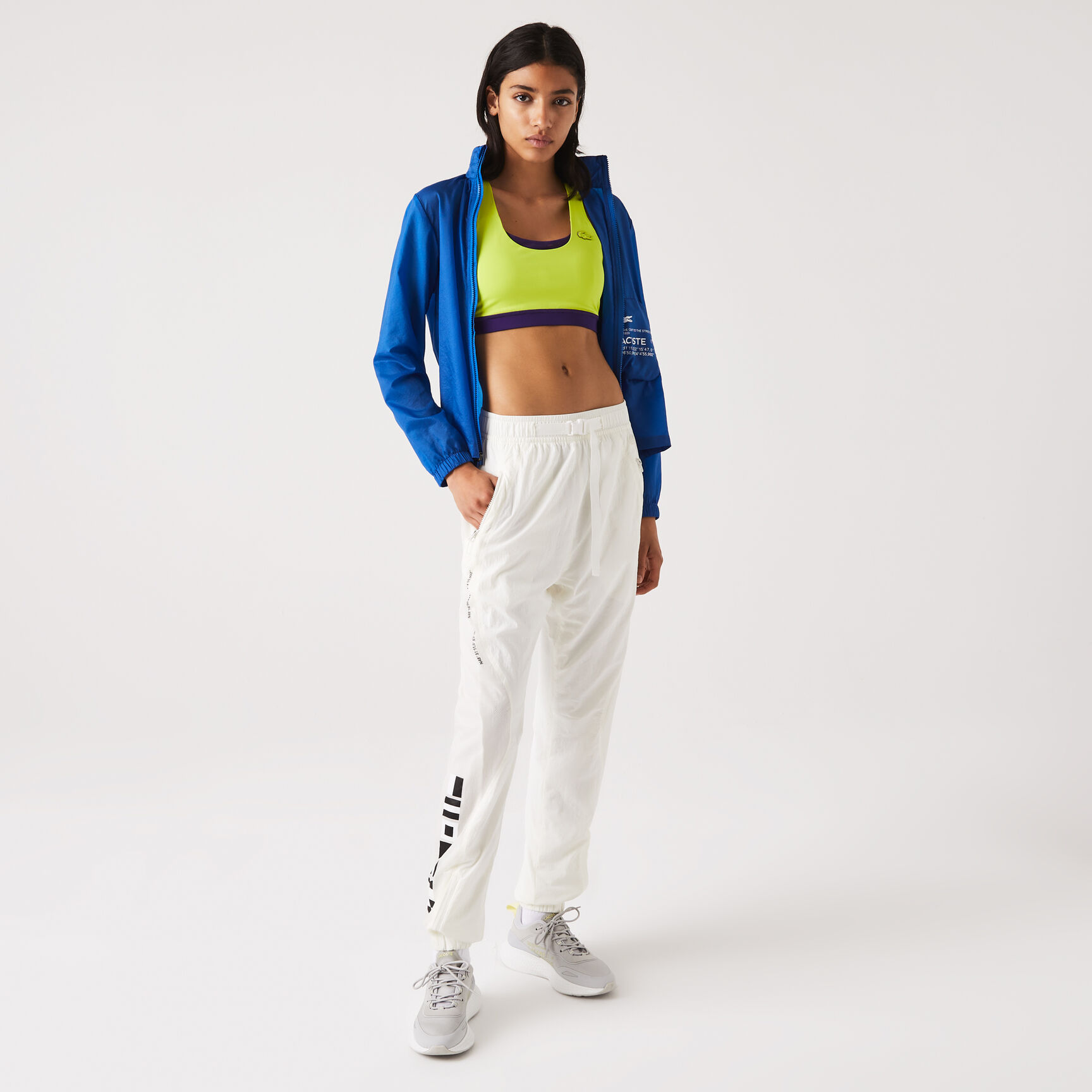 بنطال رياضي لاكوست بطبعة مستوحاة من عالم البحار للنساء بنطال رياضي لاكوست بطبعة مستوحاة من عالم البحار للنساء