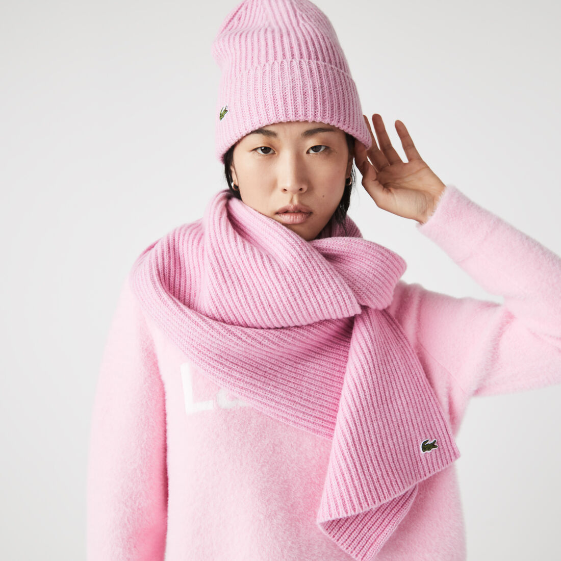 Women’s Turned Edge Wool Scarf