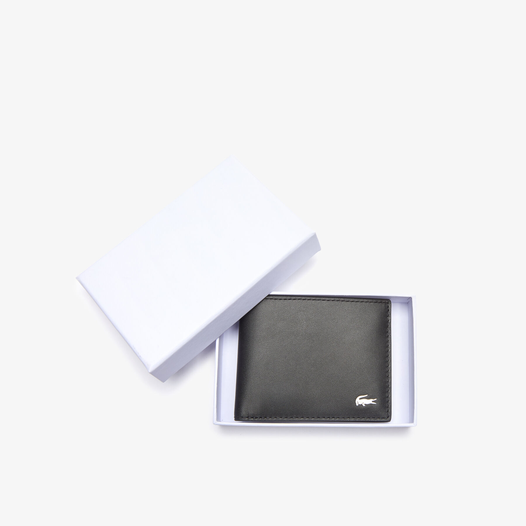 lacoste men s fitzgerald billfold in leather with id card holder
