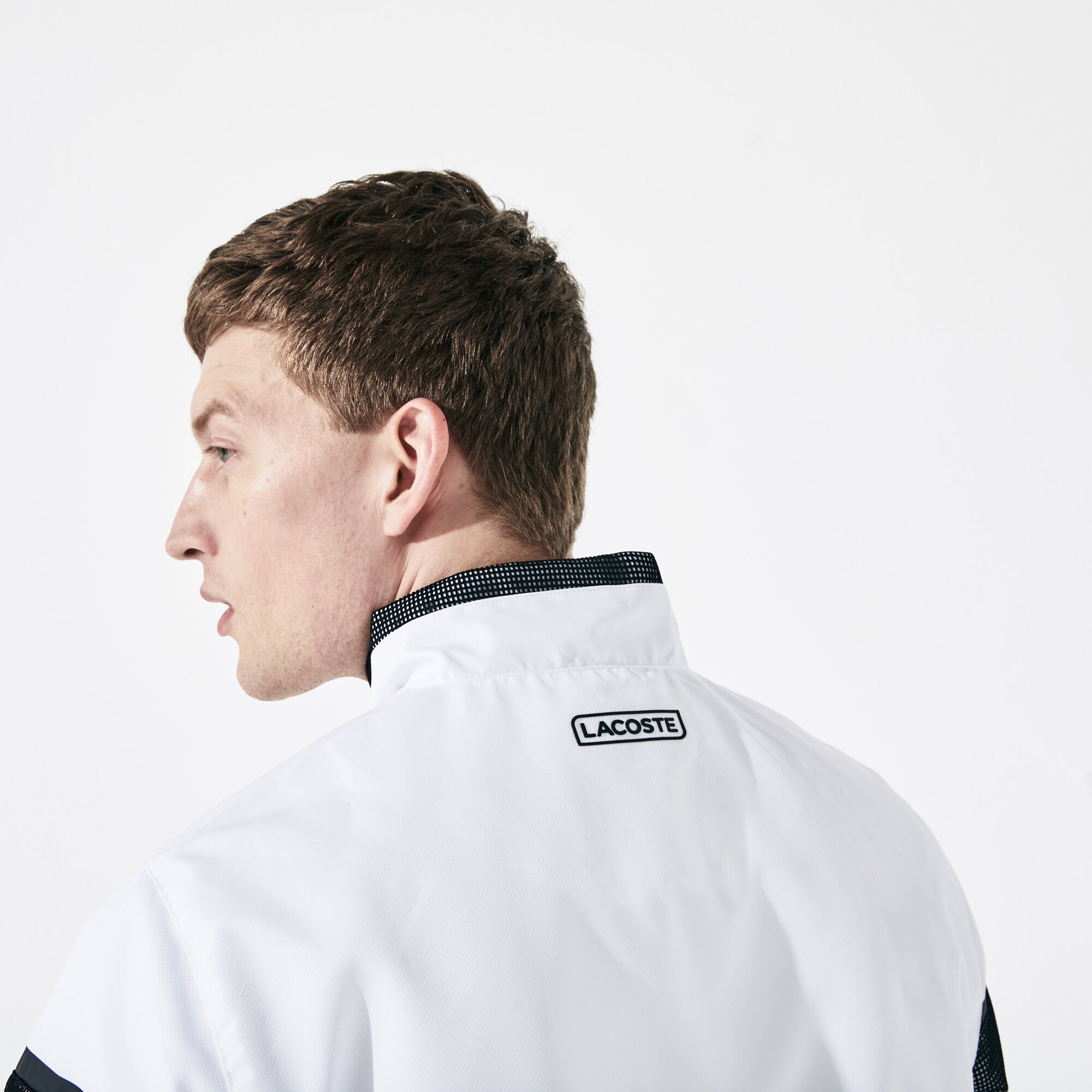 بذلة رياضية للعب رياضة التنس من الجيرسيه والتفتا من مجموعة Lacoste SPORT للرجال بذلة رياضية للعب رياضة التنس من الجيرسيه والتفتا من مجموعة Lacoste SPORT للرجال