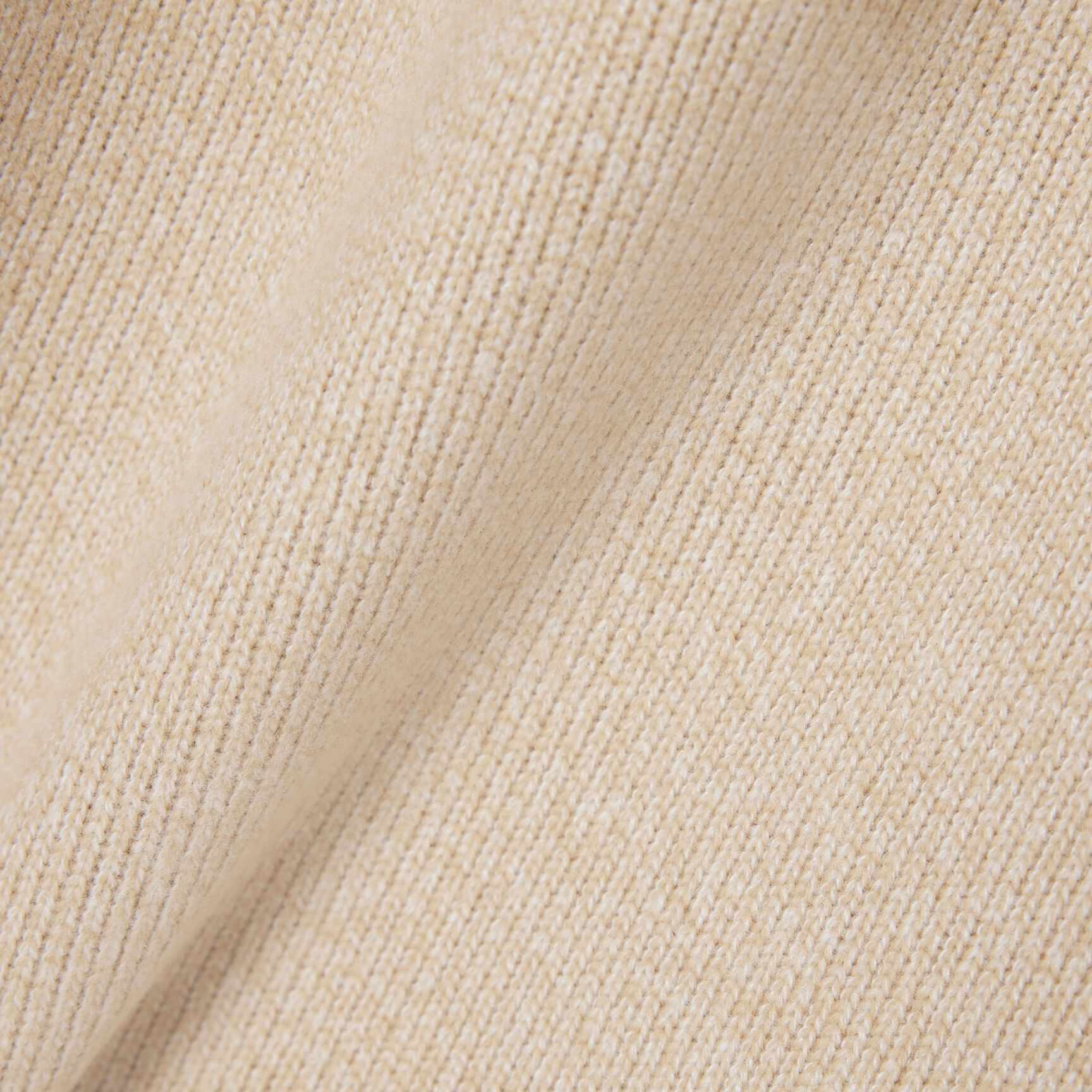 كنزة بولو مضلعة كبيرة الحجم