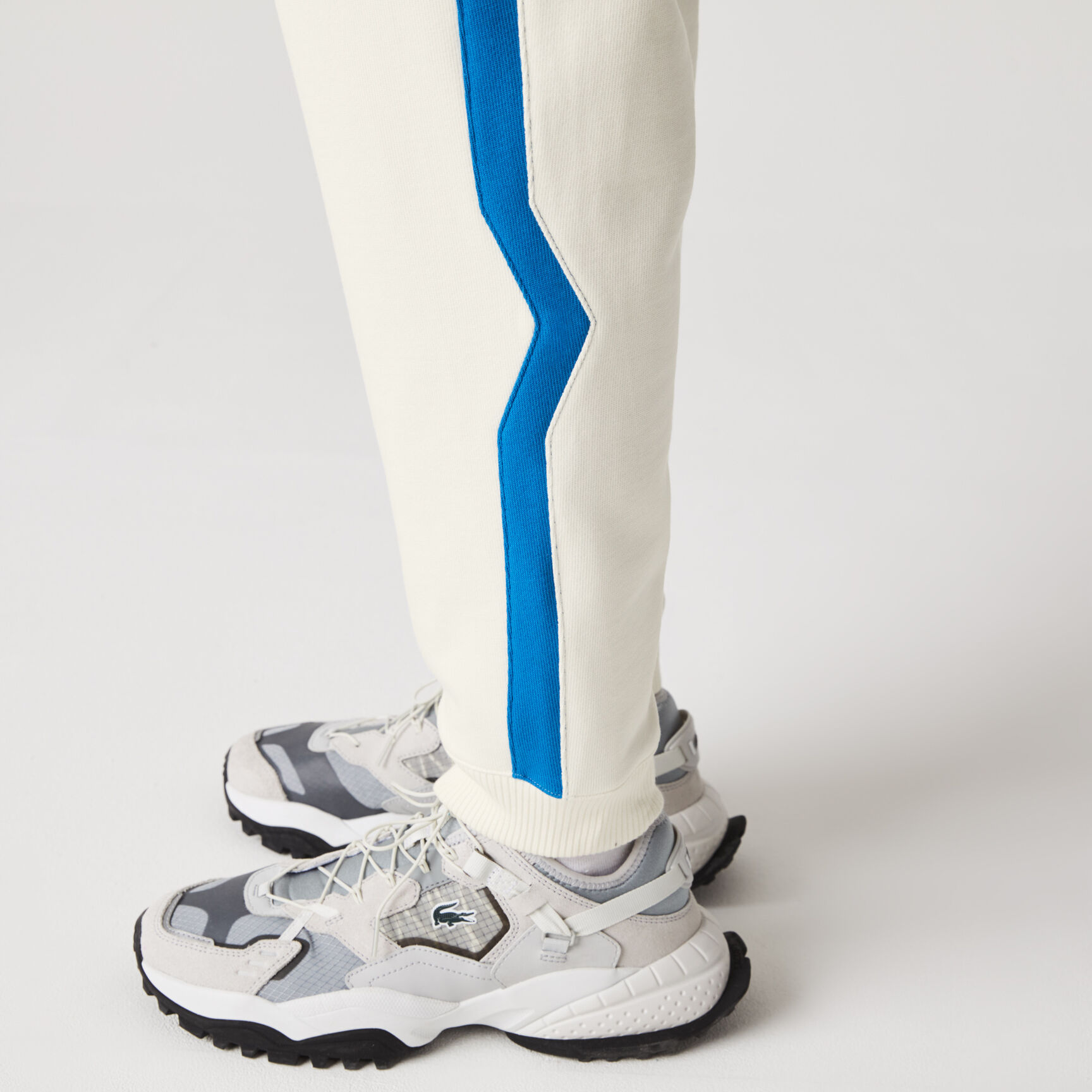 بنطلون رياضي للرجال مصنوع في فرنسا من القطن العضوي والصوف