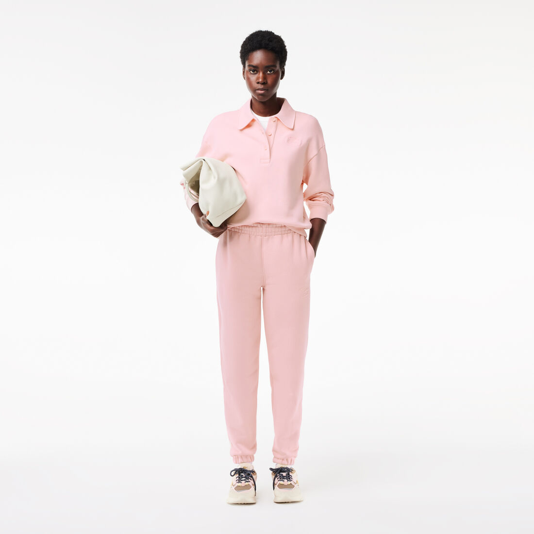 بنطال رياضي بنقشة شعار الماركة بنطال رياضي بنقشة شعار الماركة