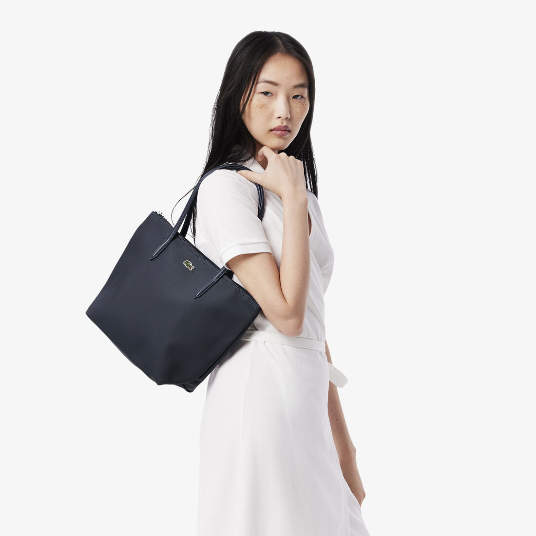 حقيبة كونسيبت صغيرة L.12.12 حقيبة كونسيبت صغيرة L.12.12