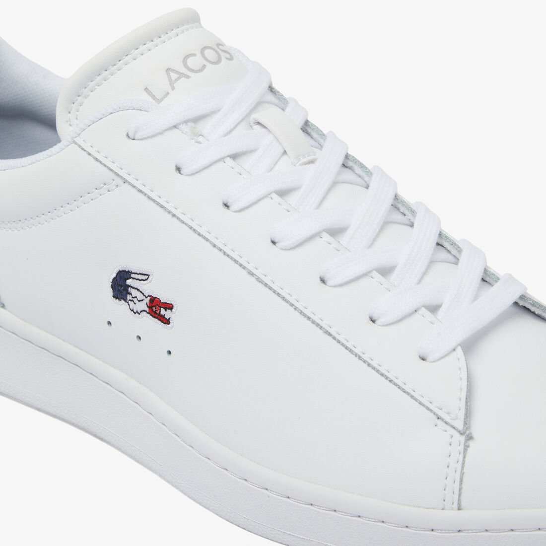 حذاء رياضي رجالي من الجلد من مجموعة كارنابي حذاء رياضي رجالي من الجلد من مجموعة كارنابي