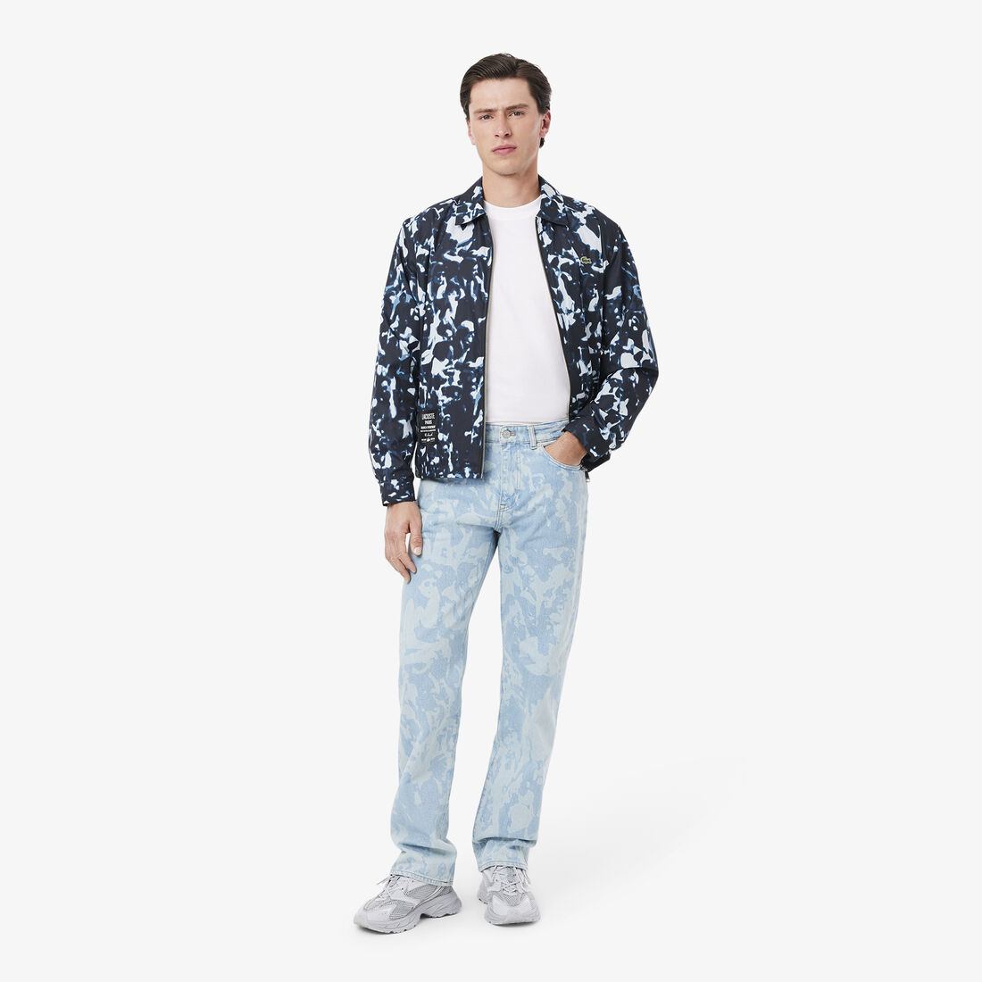 تي شيرت جيرسي بشعار الماركة تي شيرت جيرسي بشعار الماركة