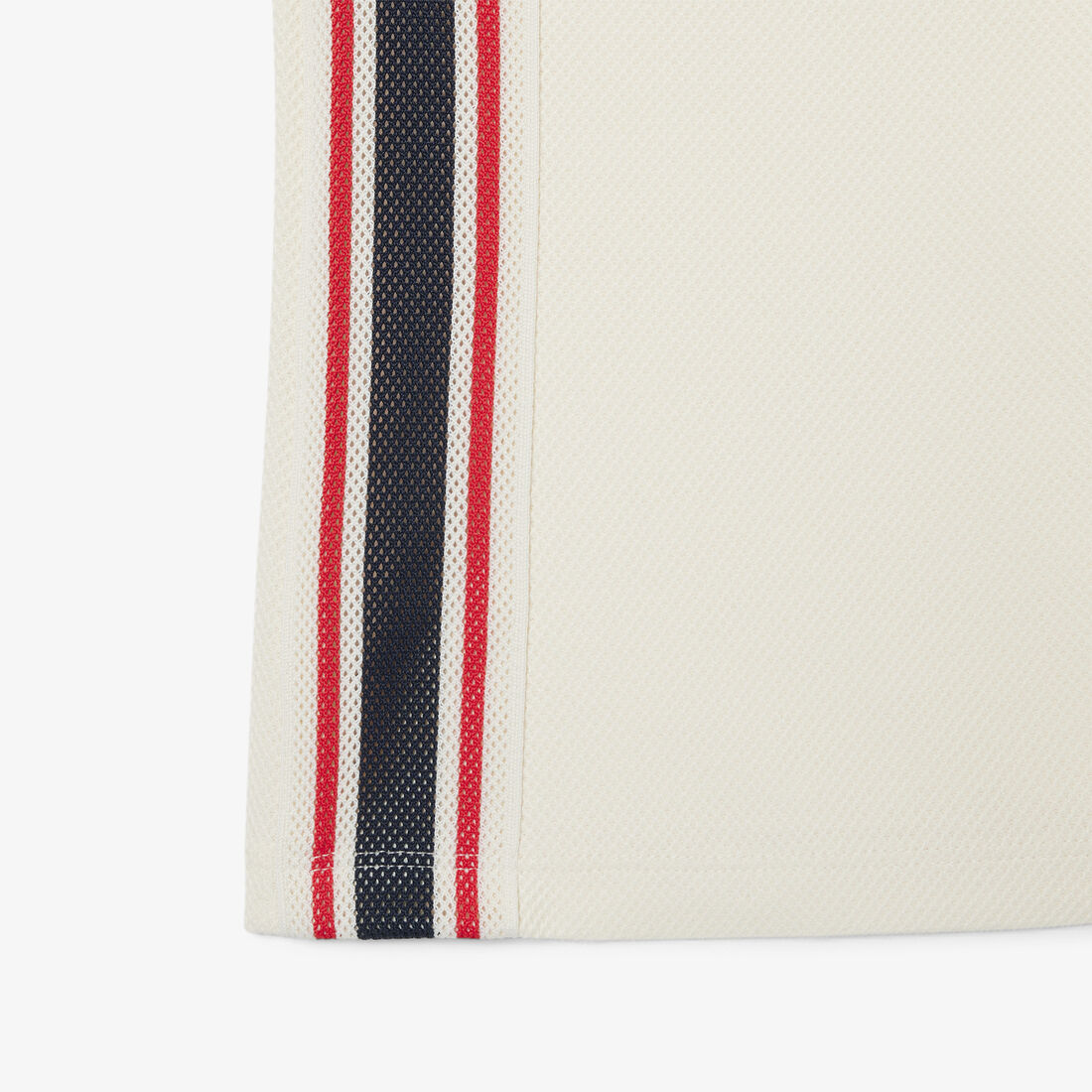 قميص بولو بقصة ضيقة صناعة فرنسية قميص بولو بقصة ضيقة صناعة فرنسية