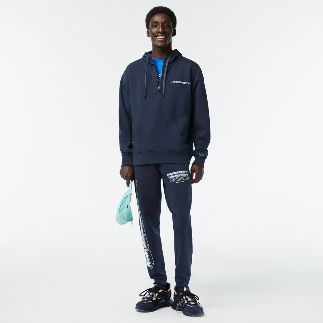 هودي بقصة فضفاضة ونسيج بطبقتين للرجال هودي بقصة فضفاضة ونسيج بطبقتين للرجال