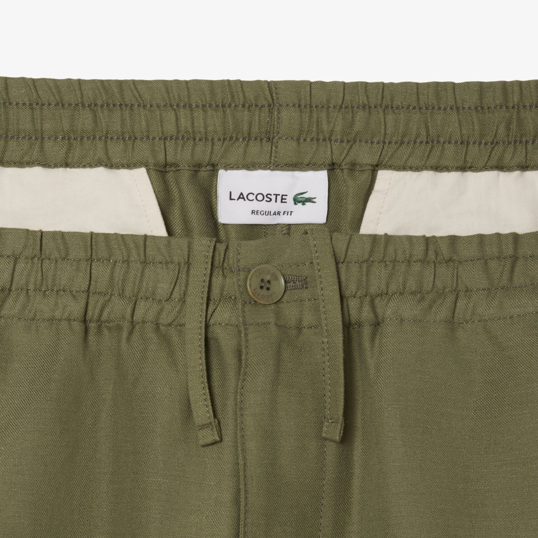 شورت من مزيج الصوف بقصّة عادية