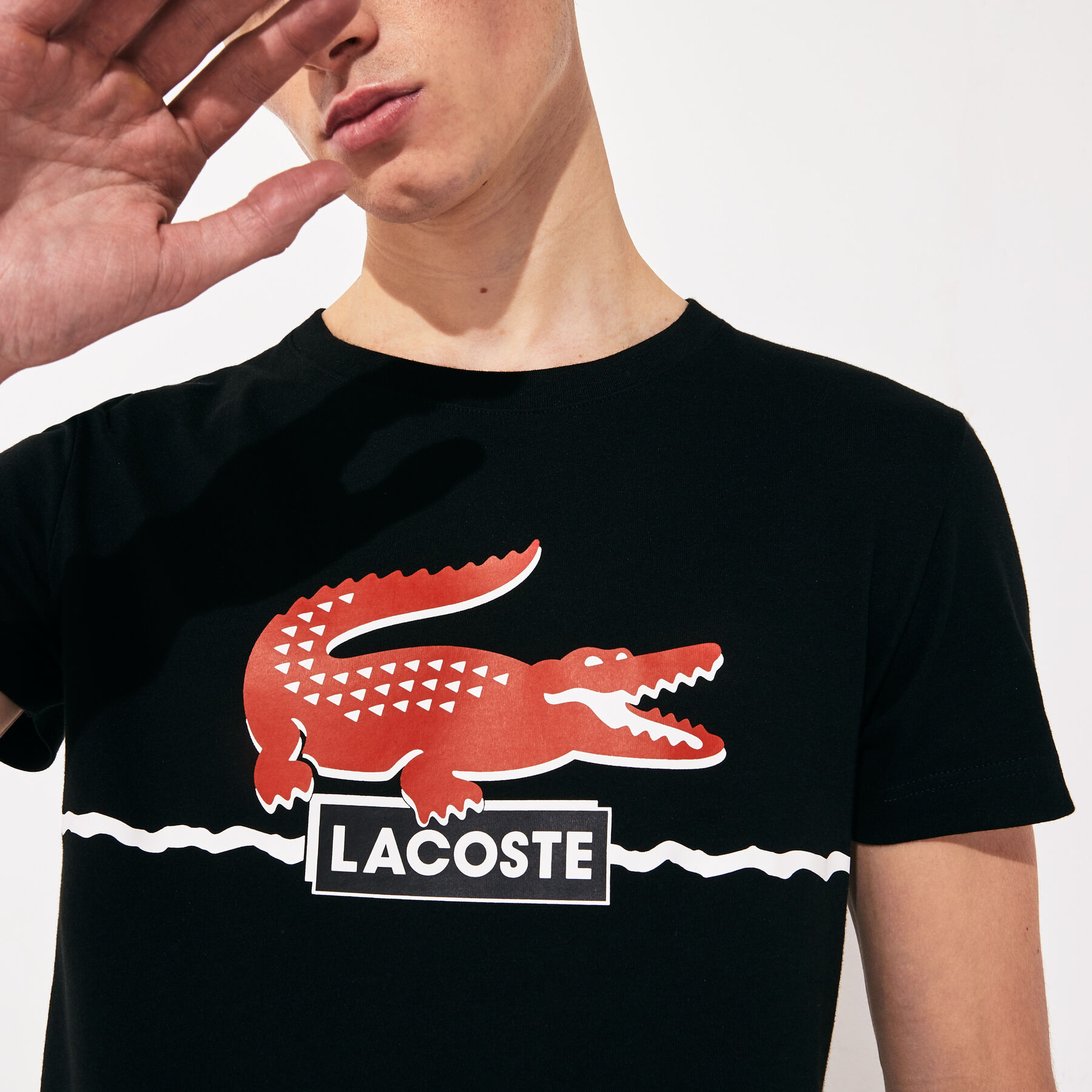 قميص تي-شيرت من قطن الجيرسيه للرجال من مجموعة Lacoste SPORT لاكوست قميص تي شيرت من قطن الجيرسيه للرجال من مجموعة lacoste sport