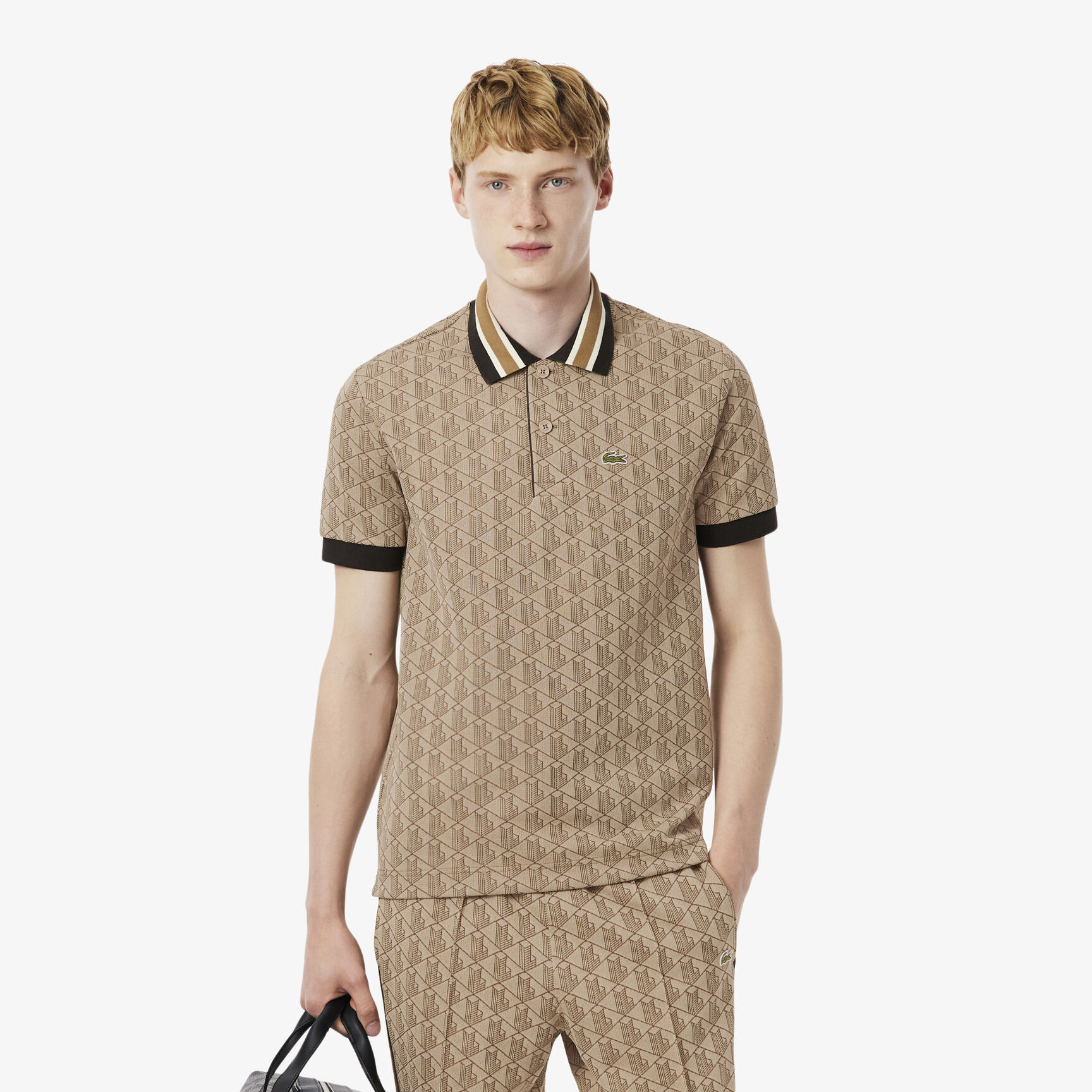 قميص بولو كلاسيكي بقصّة كلاسيكية من قماش الجاكار أحادي اللون