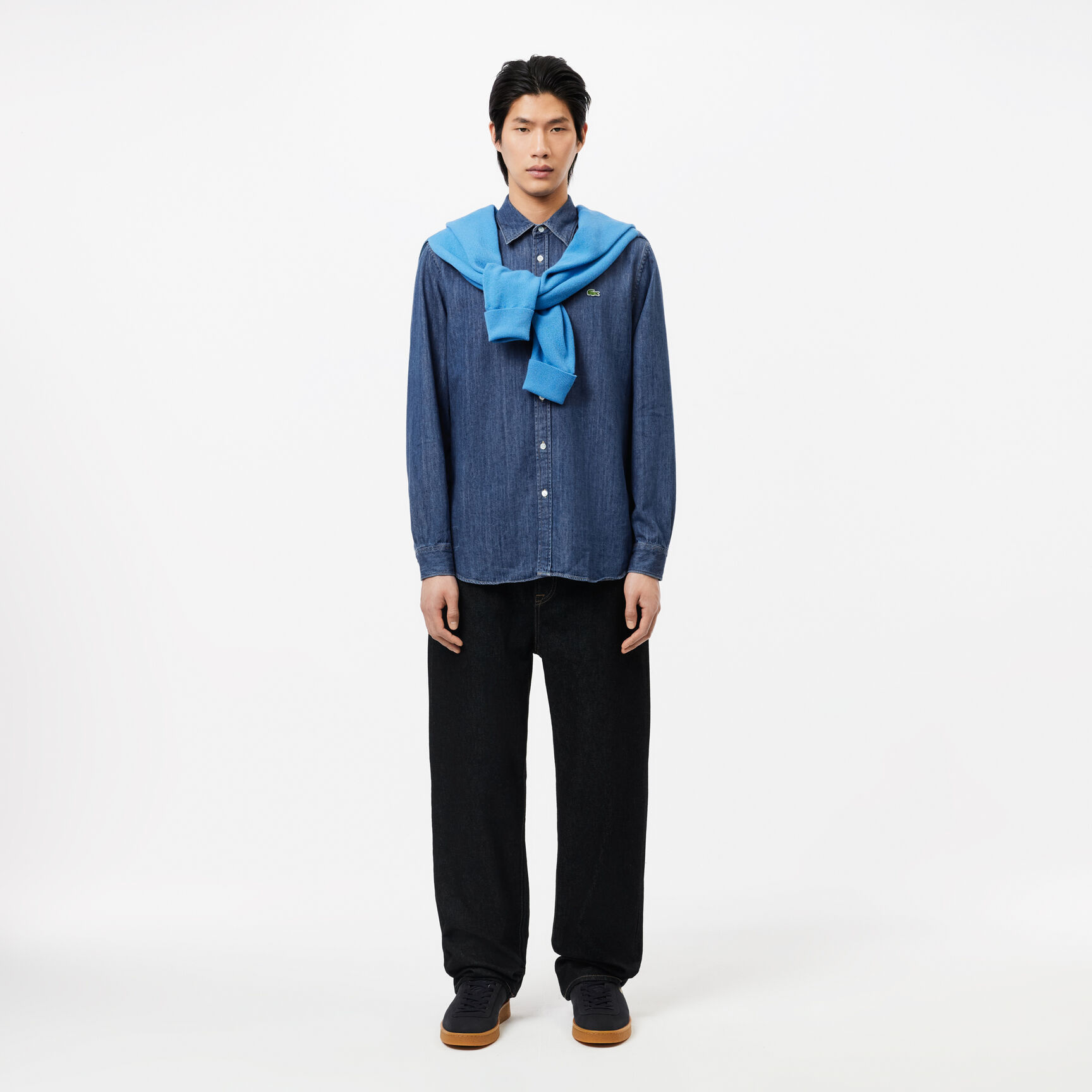 قميص لاكوست دينم قطن عضوي بقصة عادية للرجال