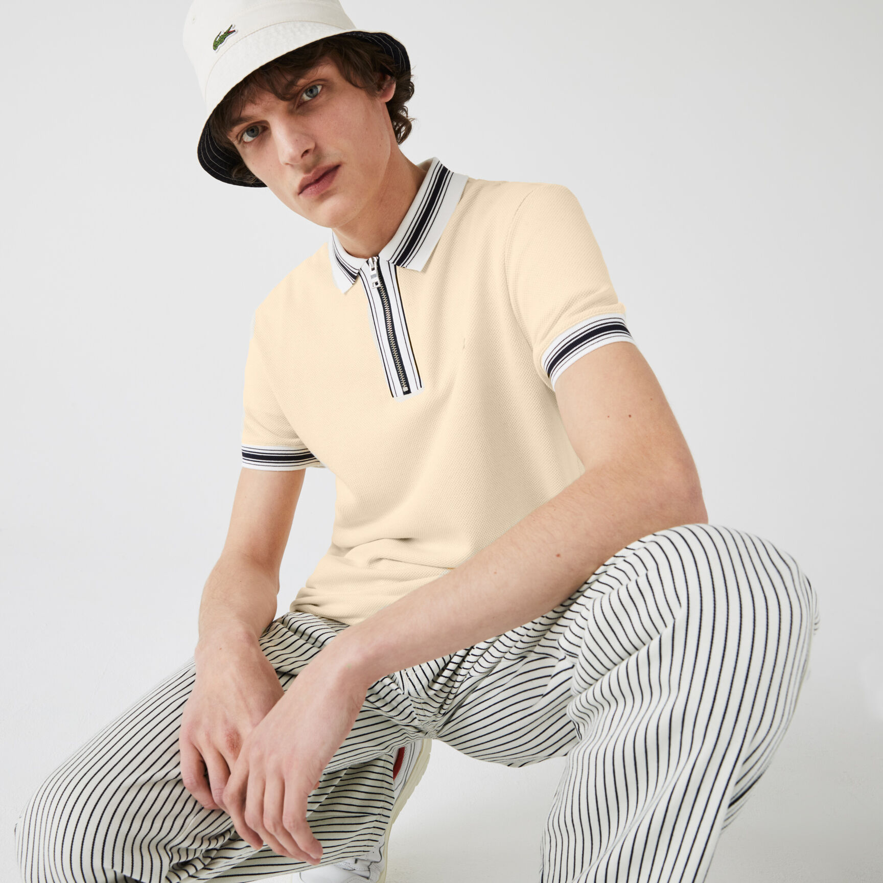 Men’s Lacoste Regular Fit Striped Zip Neck Polo Shirt Men’s Lacoste Regular Fit Striped Zip Neck Polo Shirt