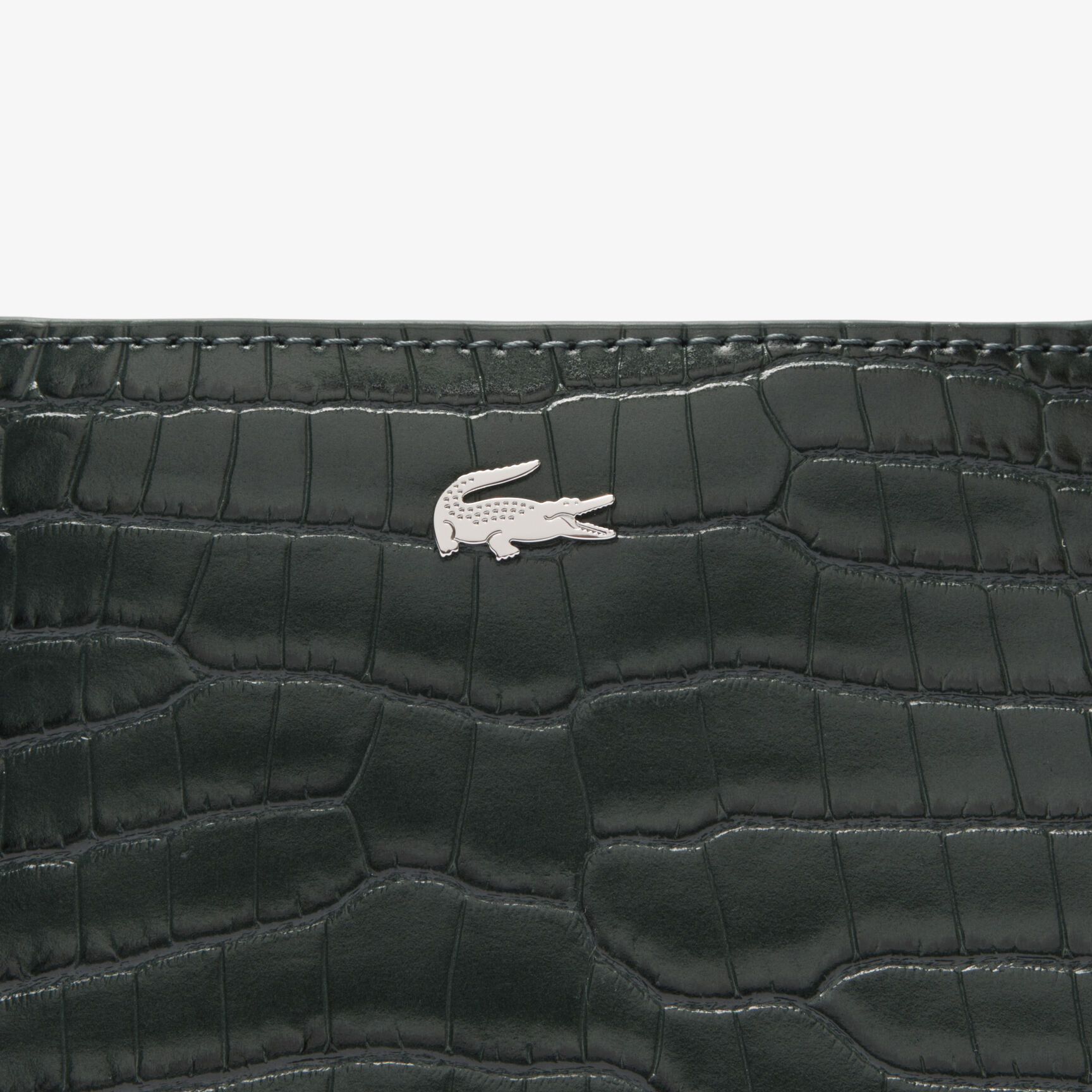 حقيبة شانتاكو صغيرة من الجلد المنقوش على شكل نصف قمر