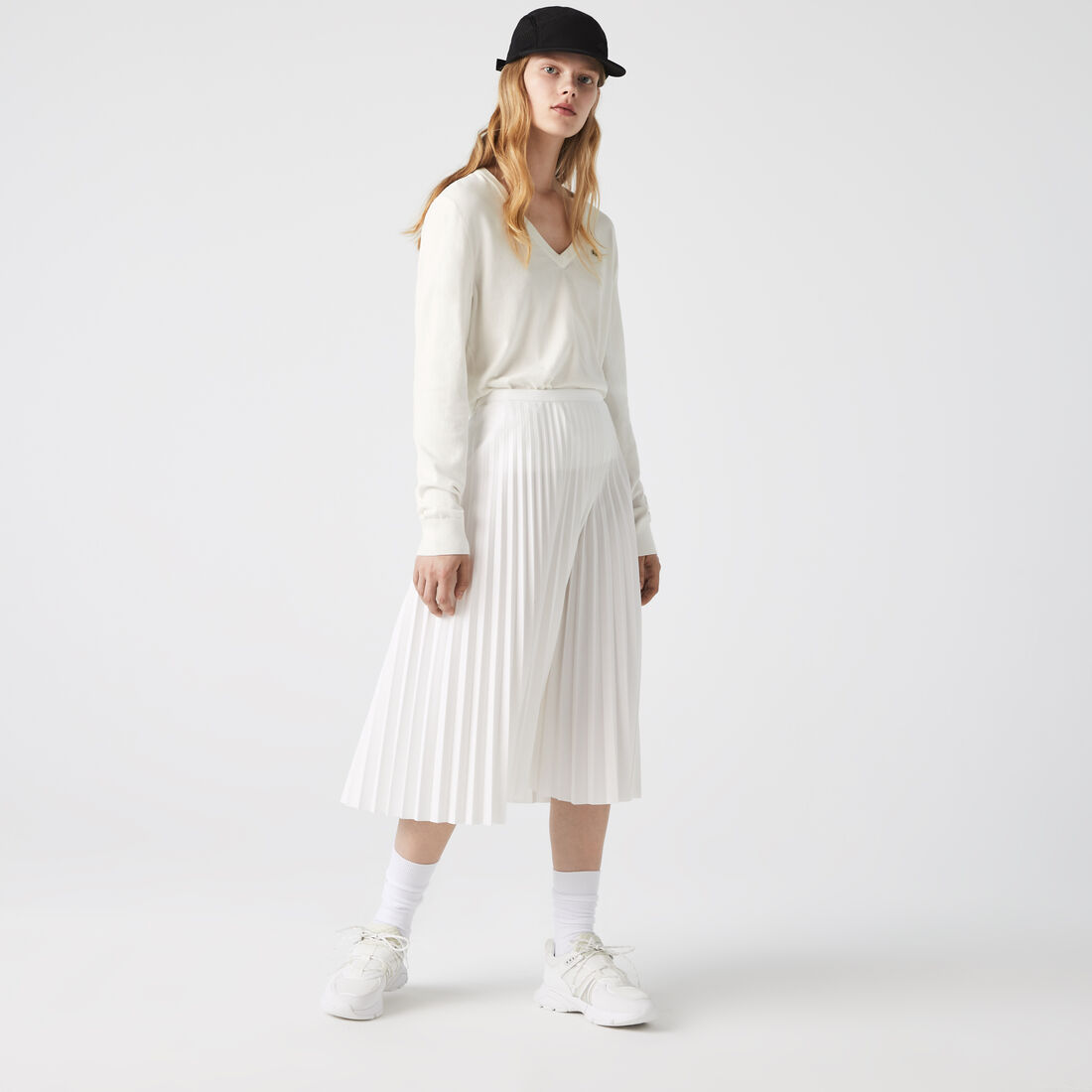 سترة قطن عضوي بفتحة رقبة على شكل حرف V للنساء سترة قطن عضوي بفتحة رقبة على شكل حرف V للنساء