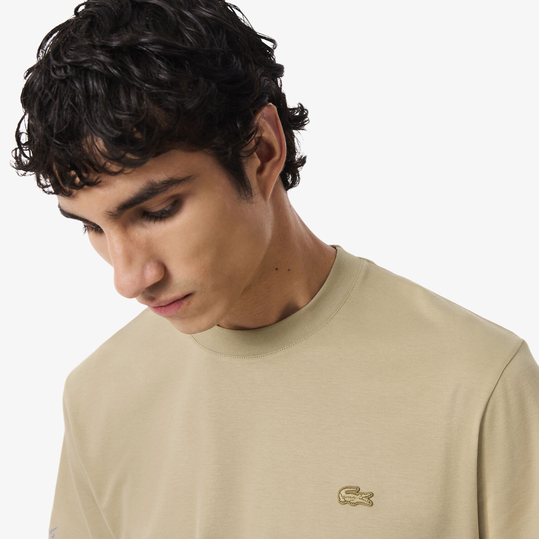 تي شيرت مطرز بشعار الماركة