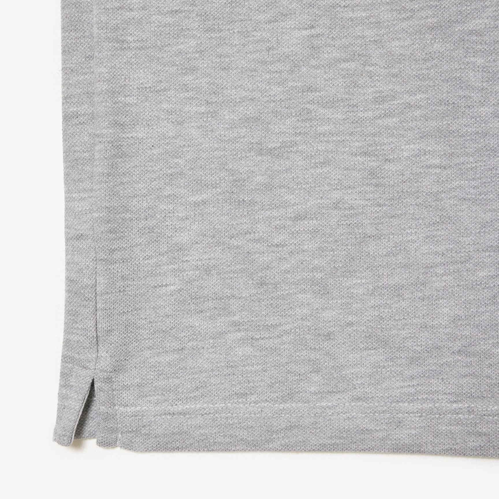 قميص بولو بيكيه بقصة ضيقة L.12.12 قميص بولو بيكيه بقصة ضيقة L.12.12