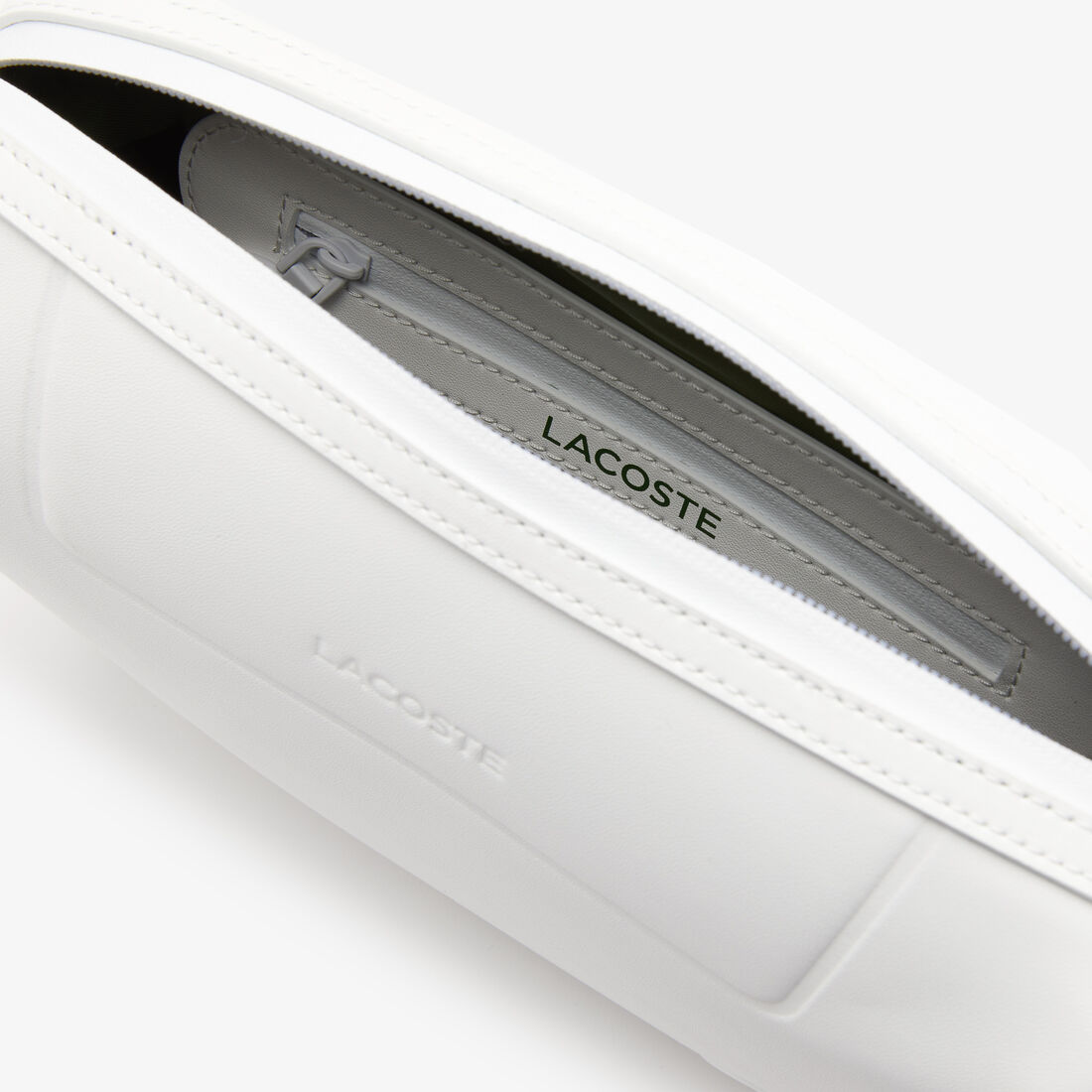 حقيبة كروس لاكوست بحمالة مزينة بشعار الماركة للنساء حقيبة كروس لاكوست بحمالة مزينة بشعار الماركة للنساء