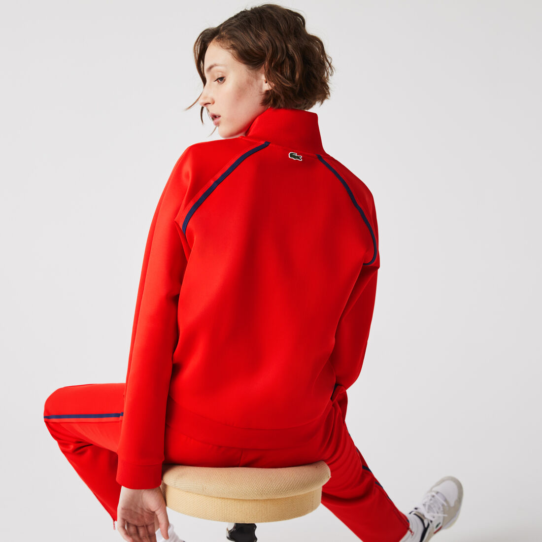 Women’s Stand-Up Collar Vintage Style Zip Sweatshirt Women’s Stand-Up Collar Vintage Style Zip Sweatshirt