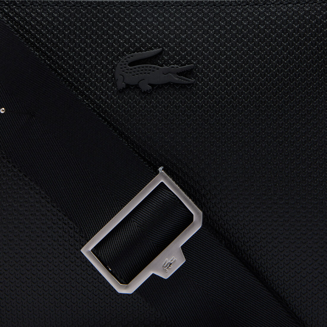 حقيبة كتف صغيرة من جلد شانتاكو حقيبة كتف صغيرة من جلد شانتاكو