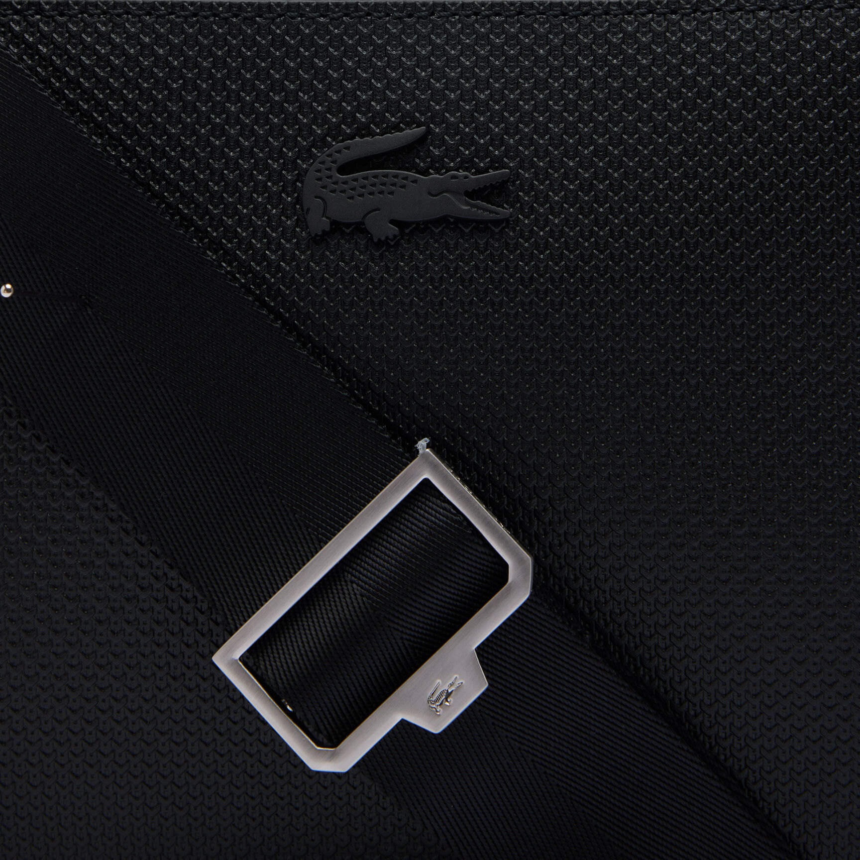 حقيبة كتف صغيرة من جلد شانتاكو حقيبة كتف صغيرة من جلد شانتاكو