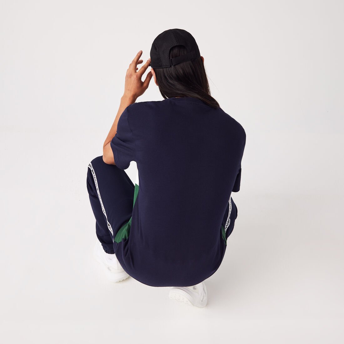 تيشيرت لاكوست مقسم بألوان وشعار الماركة للرجال تيشيرت لاكوست مقسم بألوان وشعار الماركة للرجال