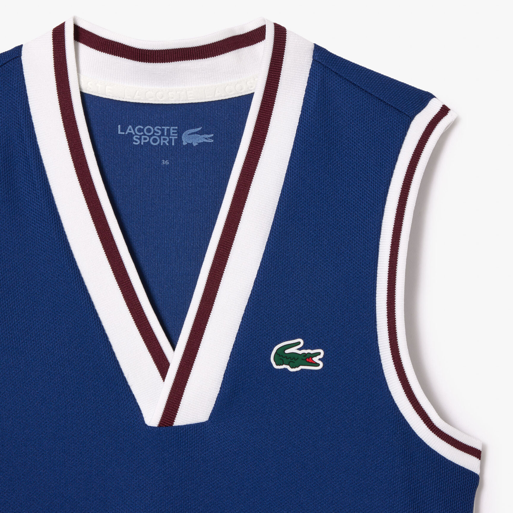 فستان تنس فائق الجفاف وسروال قصير قابل للإزالة