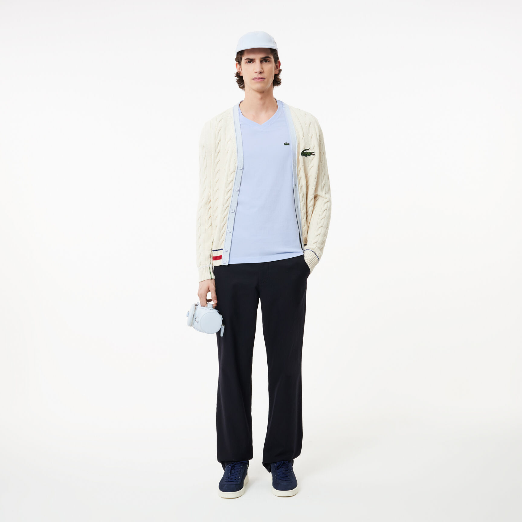 تيشيرت قطن بفتحة رقبة حرف V للرجال