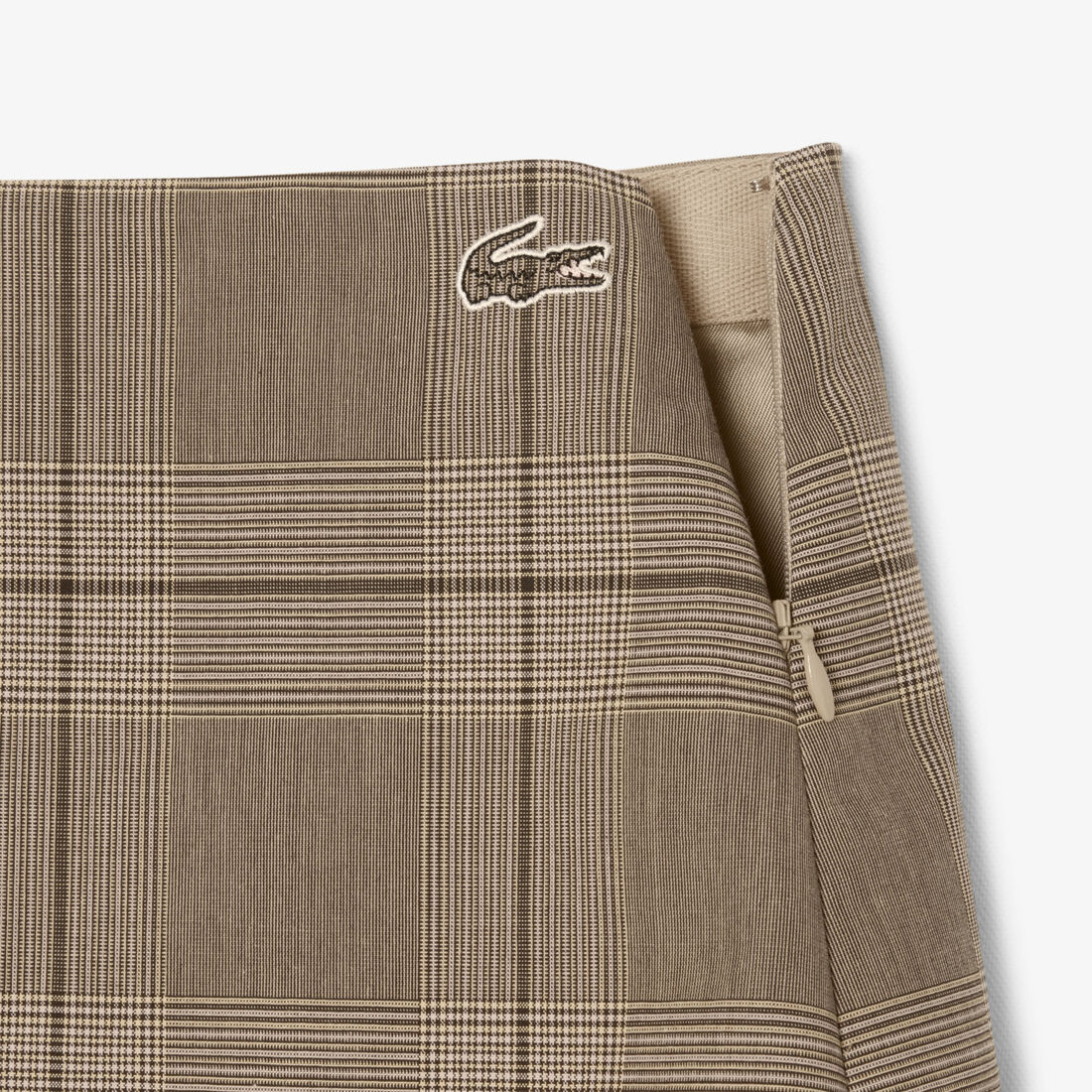 تنورة قصيرة منقوشة مقاومة للماء تنورة قصيرة منقوشة مقاومة للماء