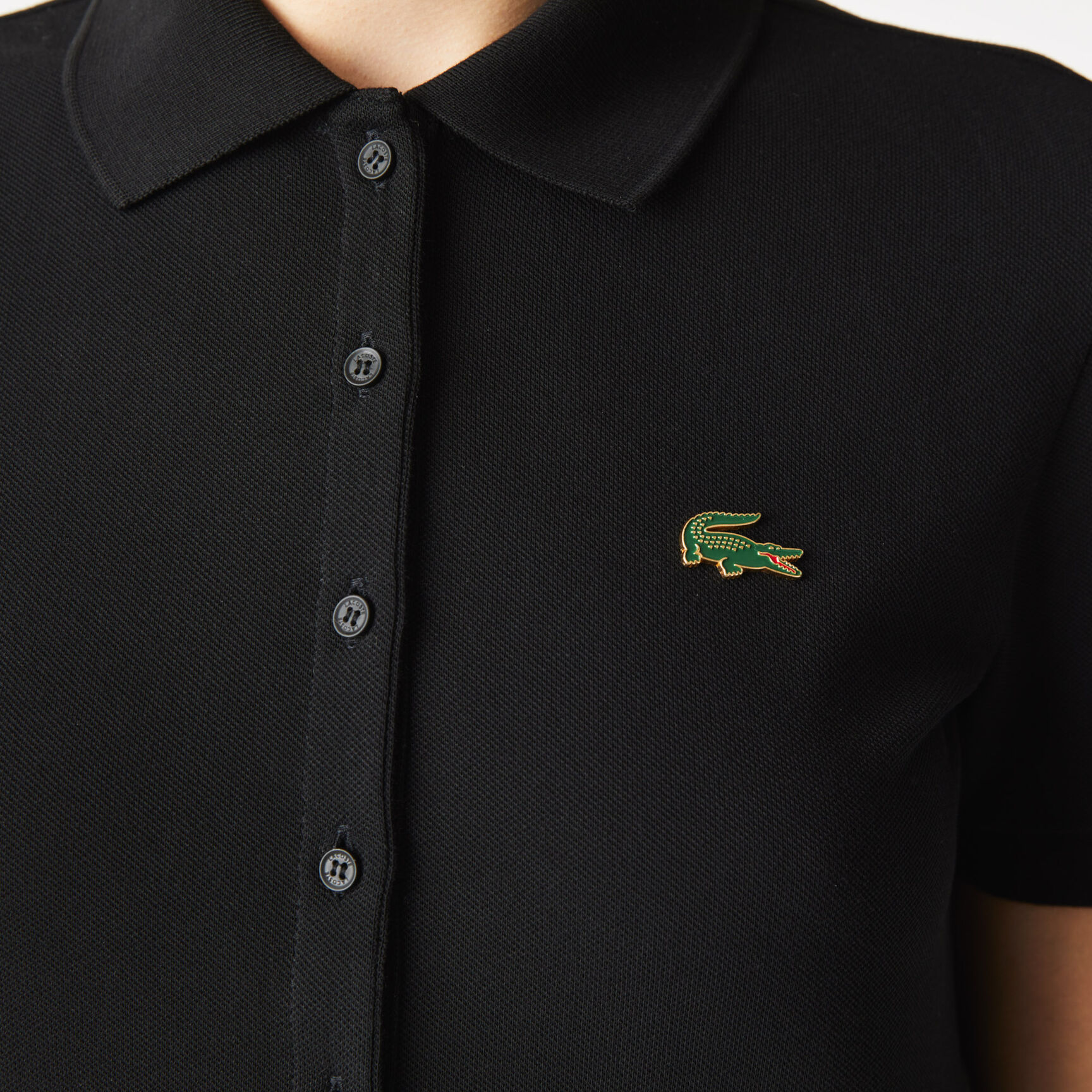 قميص بولو من بيكيه القطن المرن قصة ضيقة مجموعة Lacoste LIVE للنساء