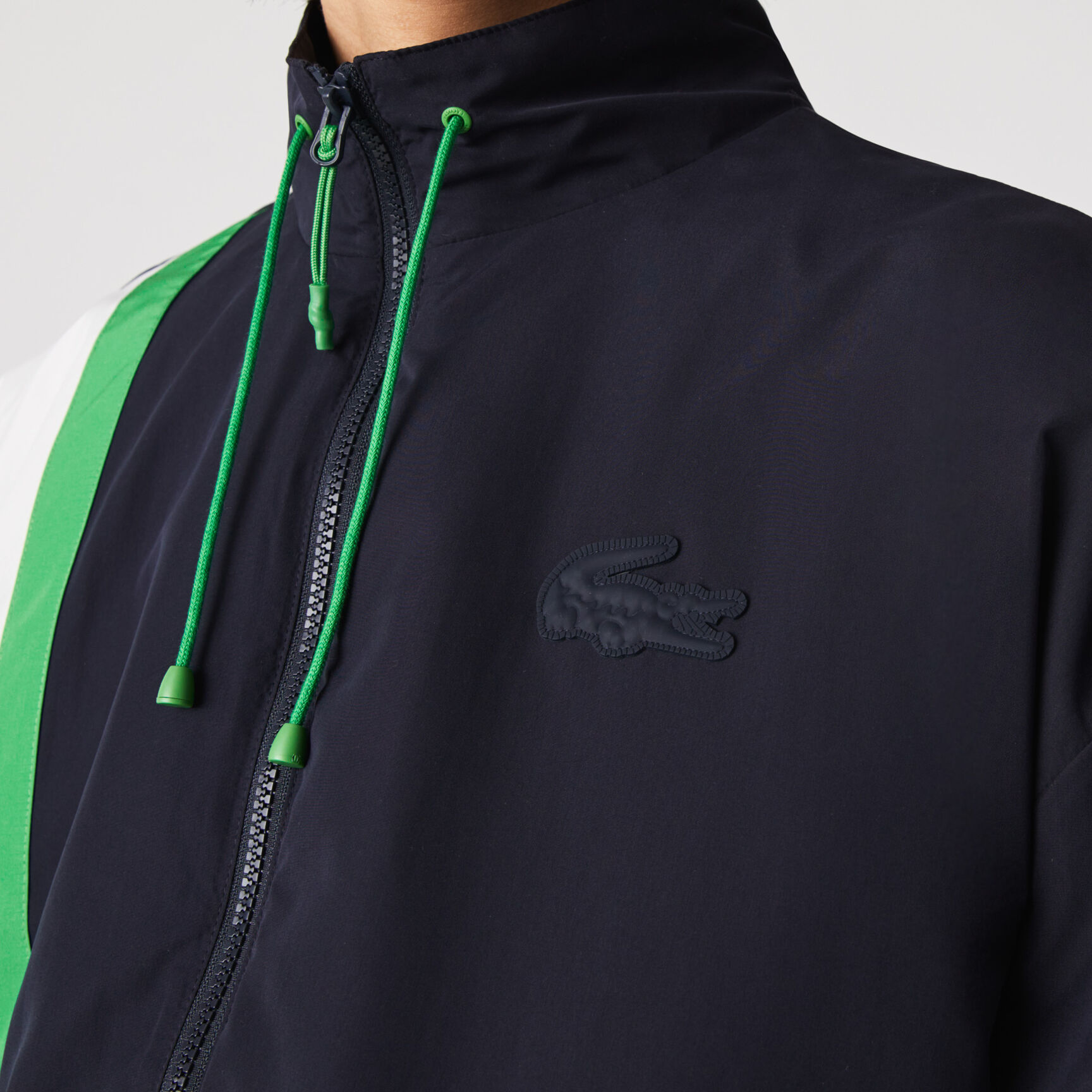 Men&rsquo;s Lightweight Water-Resistant Colorblock Zip Jacket