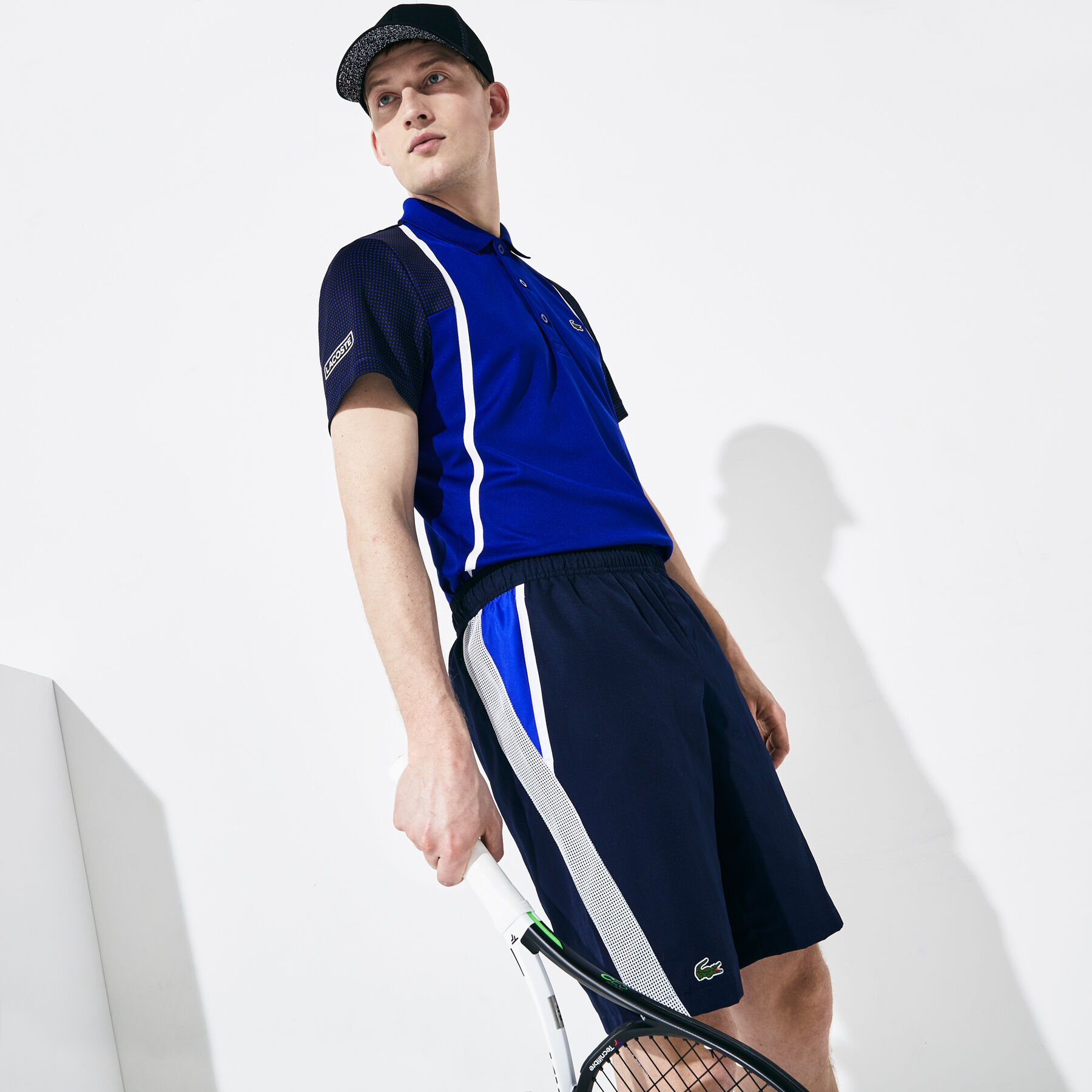 لاكوست شورت رياضي للعب التنس بقصة متباينة من مجموعة lacostesport للرجال