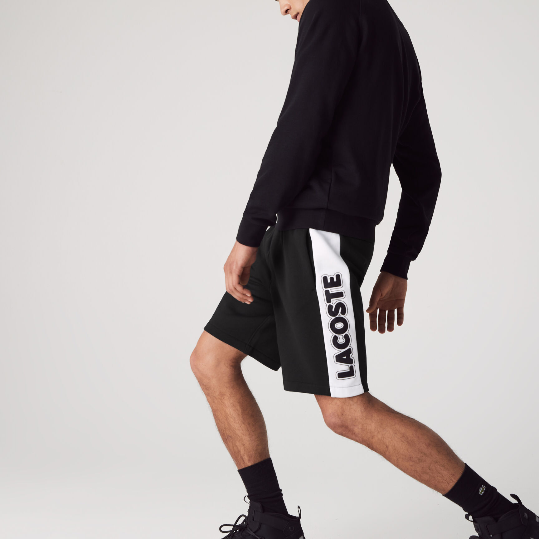 Men's Lacoste SPORT Contrast Band Fleece Shorts Men's Lacoste SPORT Contrast Band Fleece Shorts