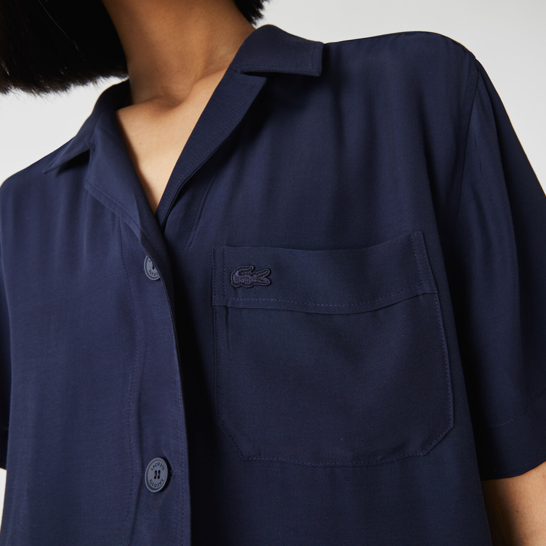 lacoste women s hawaiian fit lightweight shirt